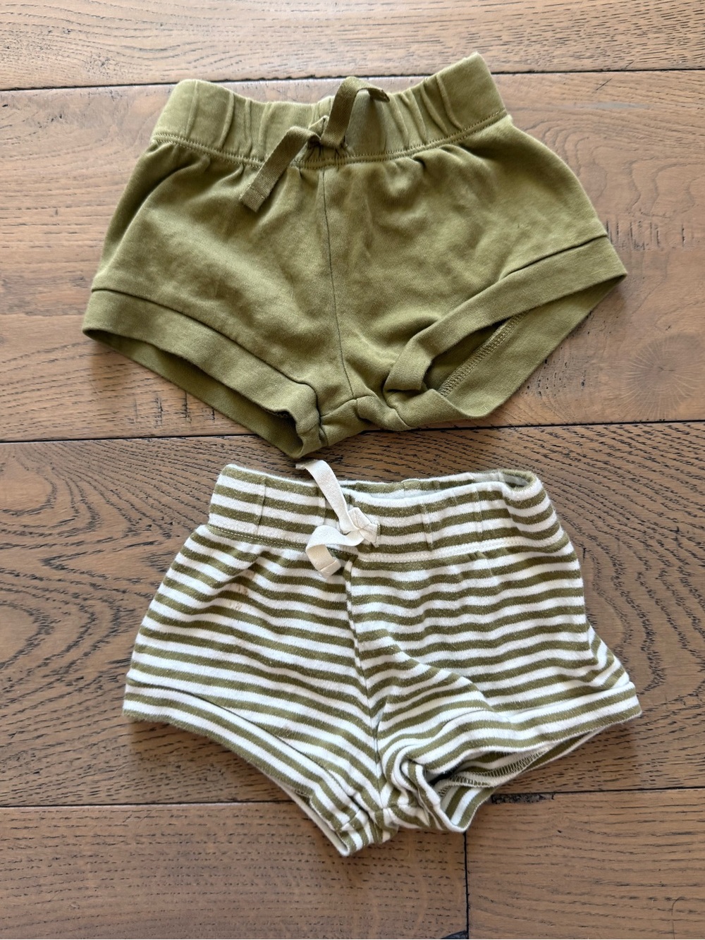 Colored Organics Baby Shorts 2-Pack Olive Stripe 6–12M